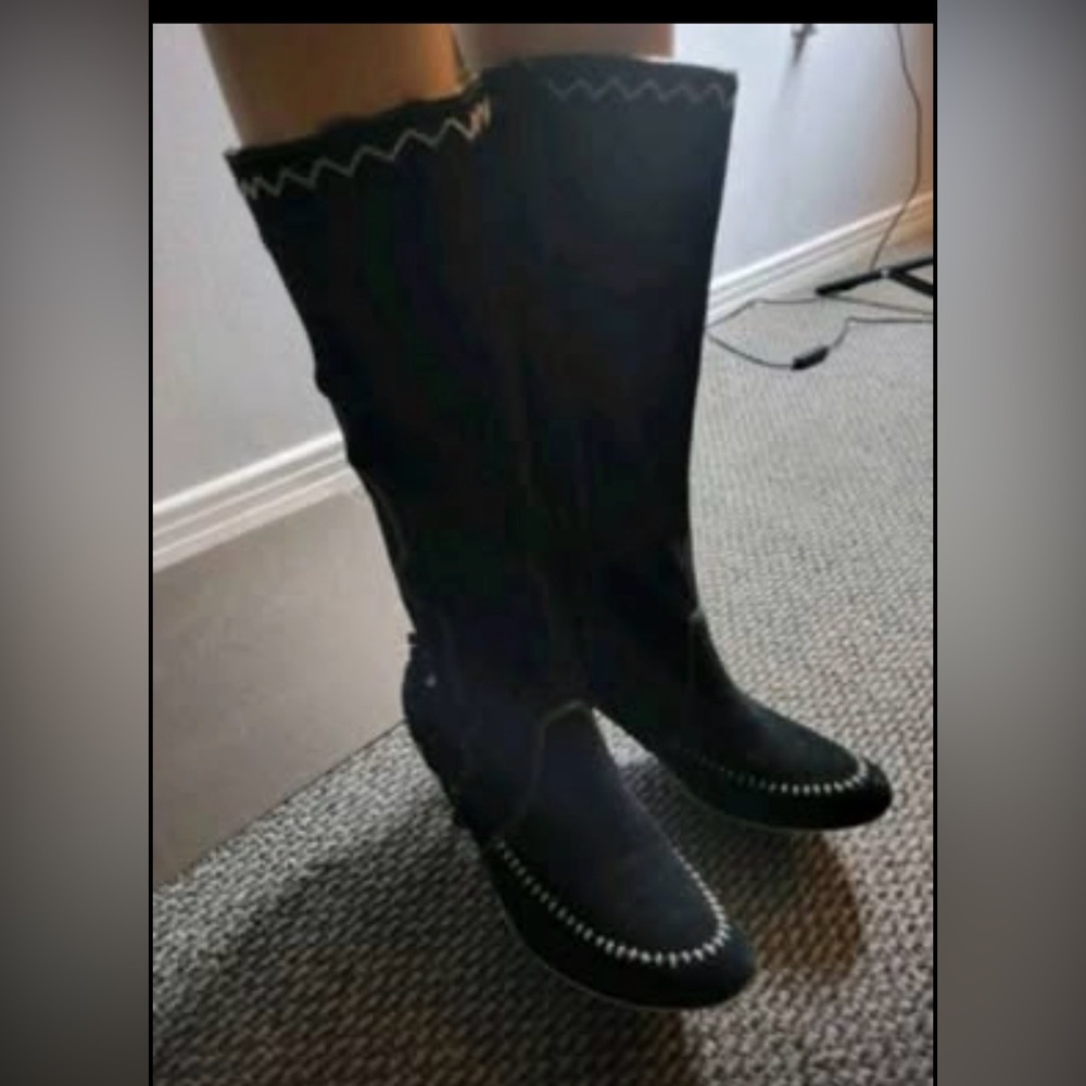 Naughty Monkey Women's Black Knee-High Boots, size 7.5